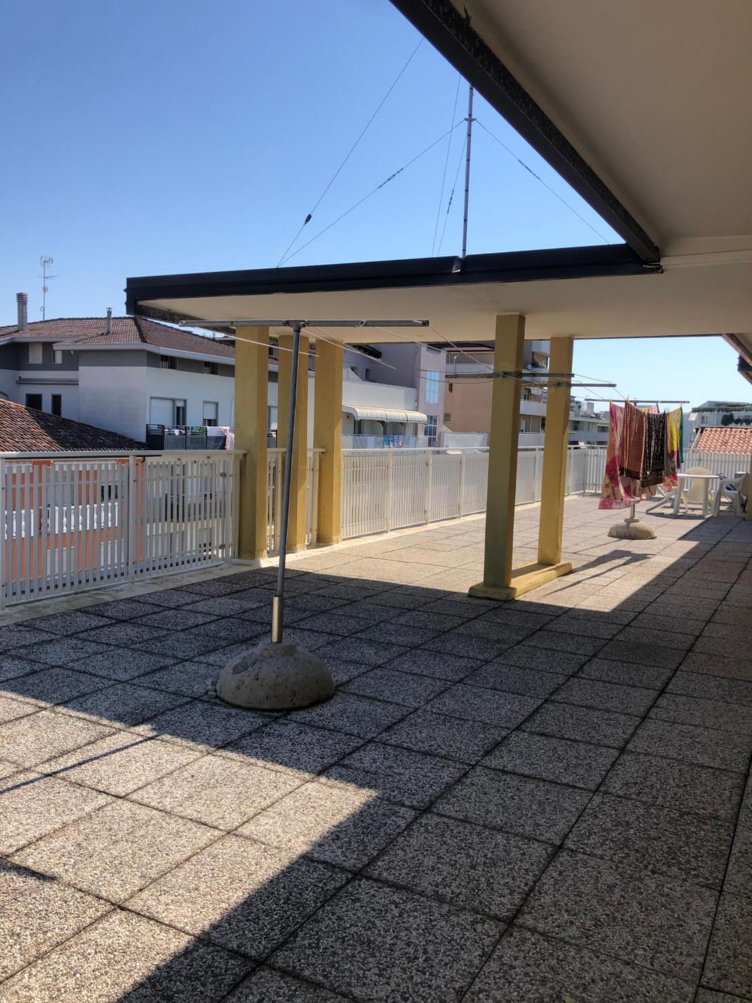 Condominio Torino - Petit 22 Caorle Bagian luar foto